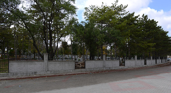 Konya'nın 31 İlçesinde Bakımsız Mezarlık Kalmadı