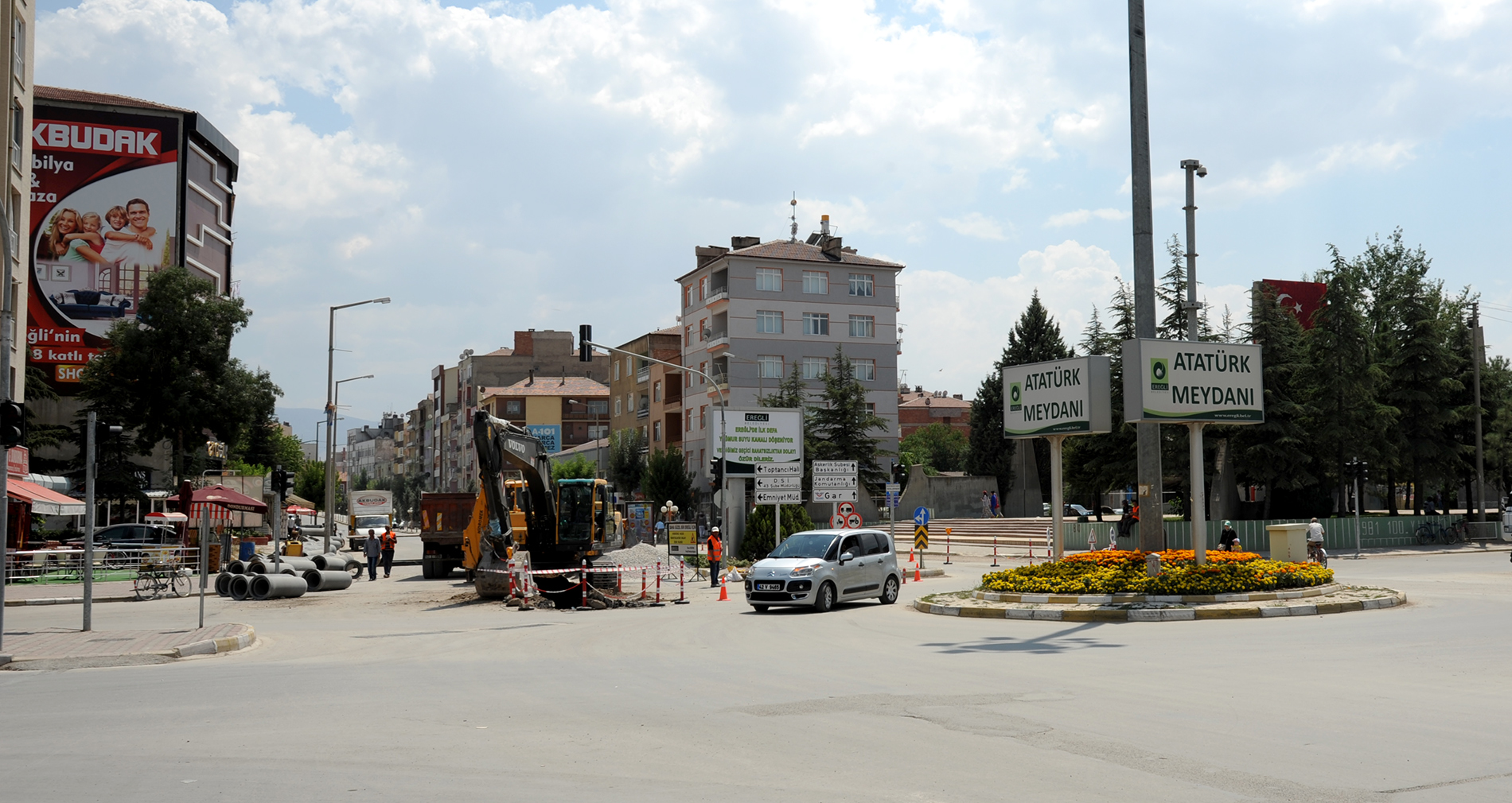 Ereğli'ye Yakışan Caddeler Yapılıyor