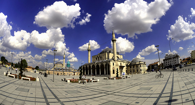 Meydanlar Şehri Konya