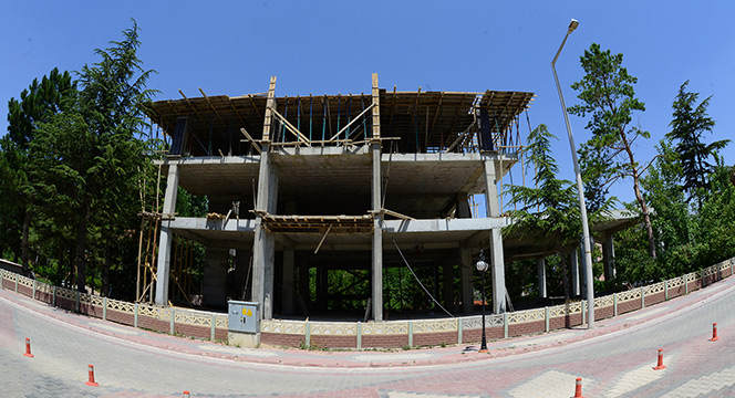 İlçelere Şehir Konakları Kazandırılıyor 
