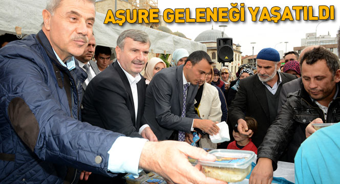 Aşure Geleneği Yaşatıldı