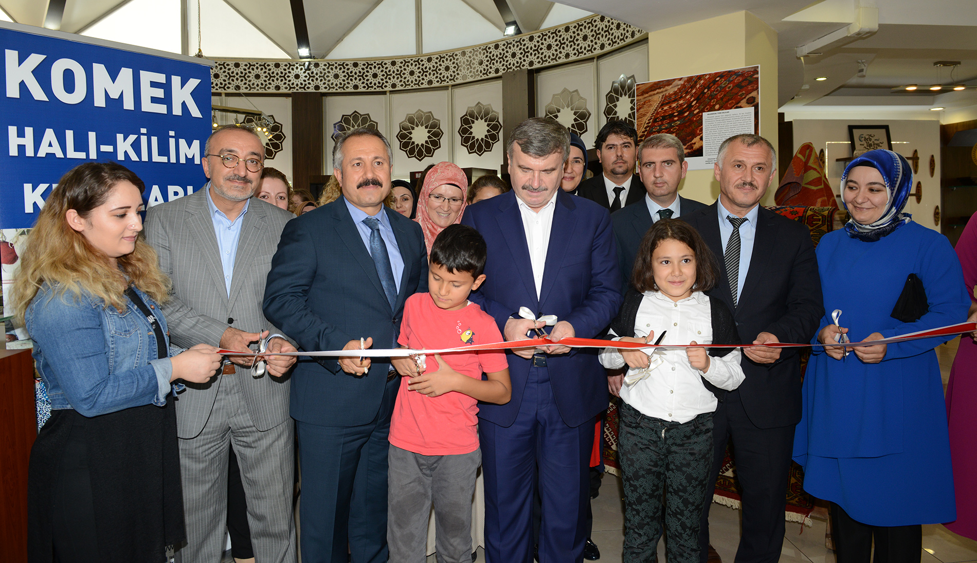 Halı ve Kilim Dokuma Geleneği KOMEK'te Canlanıyor