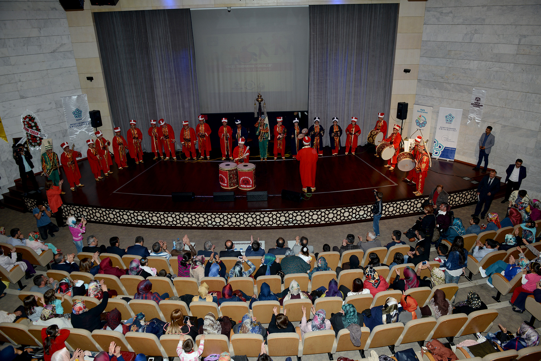'Engel Tanımayan Yürekler' Duygulandırdı