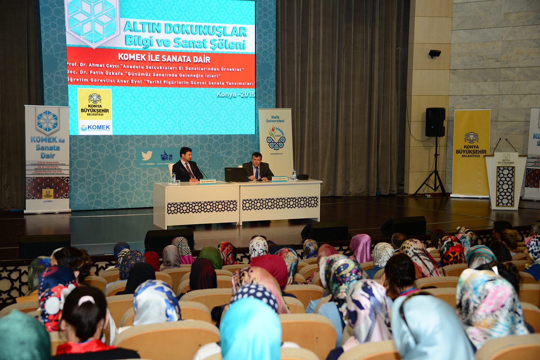 Konya'nın En Büyük Sanatsal Etkinliğinde TRT Sanatçılarıyla Gala Gecesi 