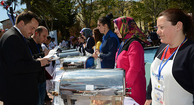 Yöresel Yemek Yarışmasına KOMEK Damga Vurdu