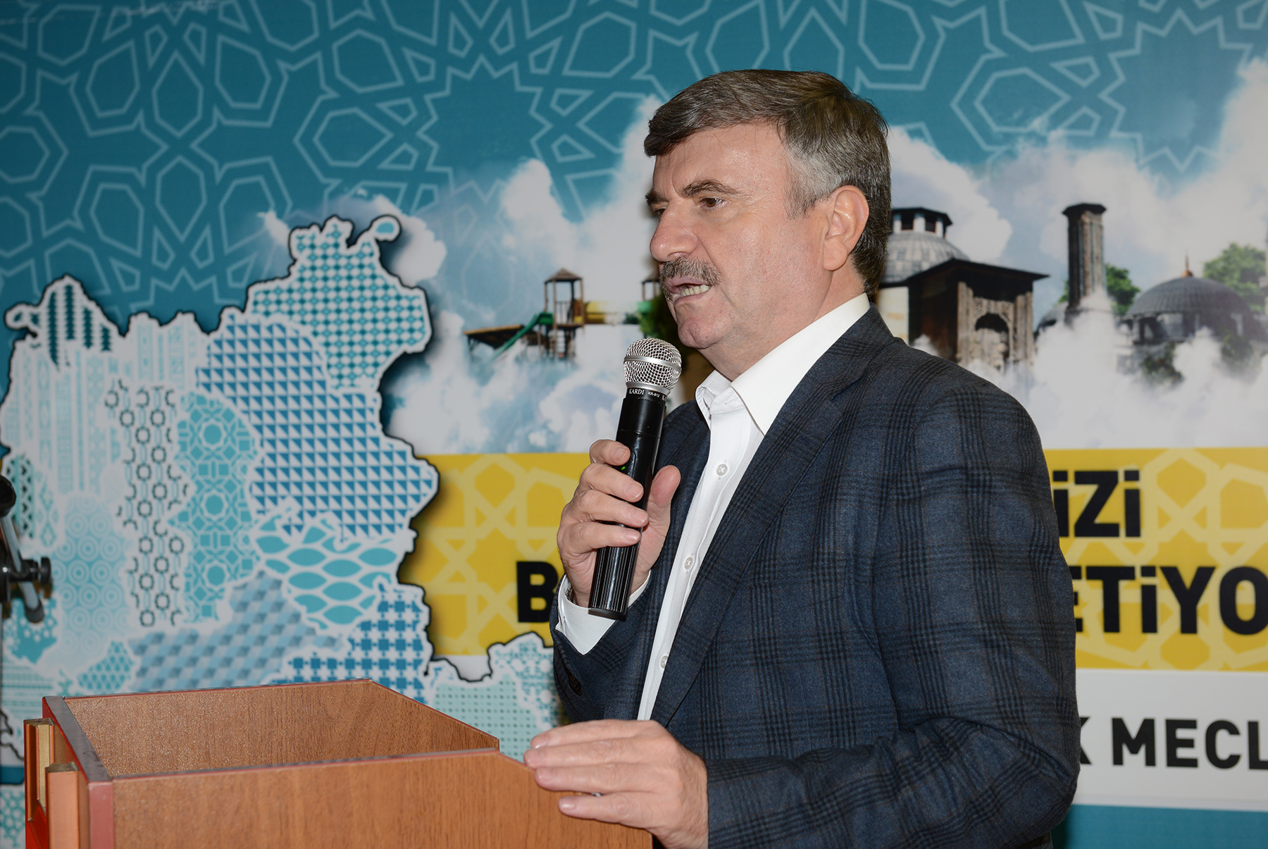 Başkan Akyürek, Yunak Yatırımlarını Başlattı