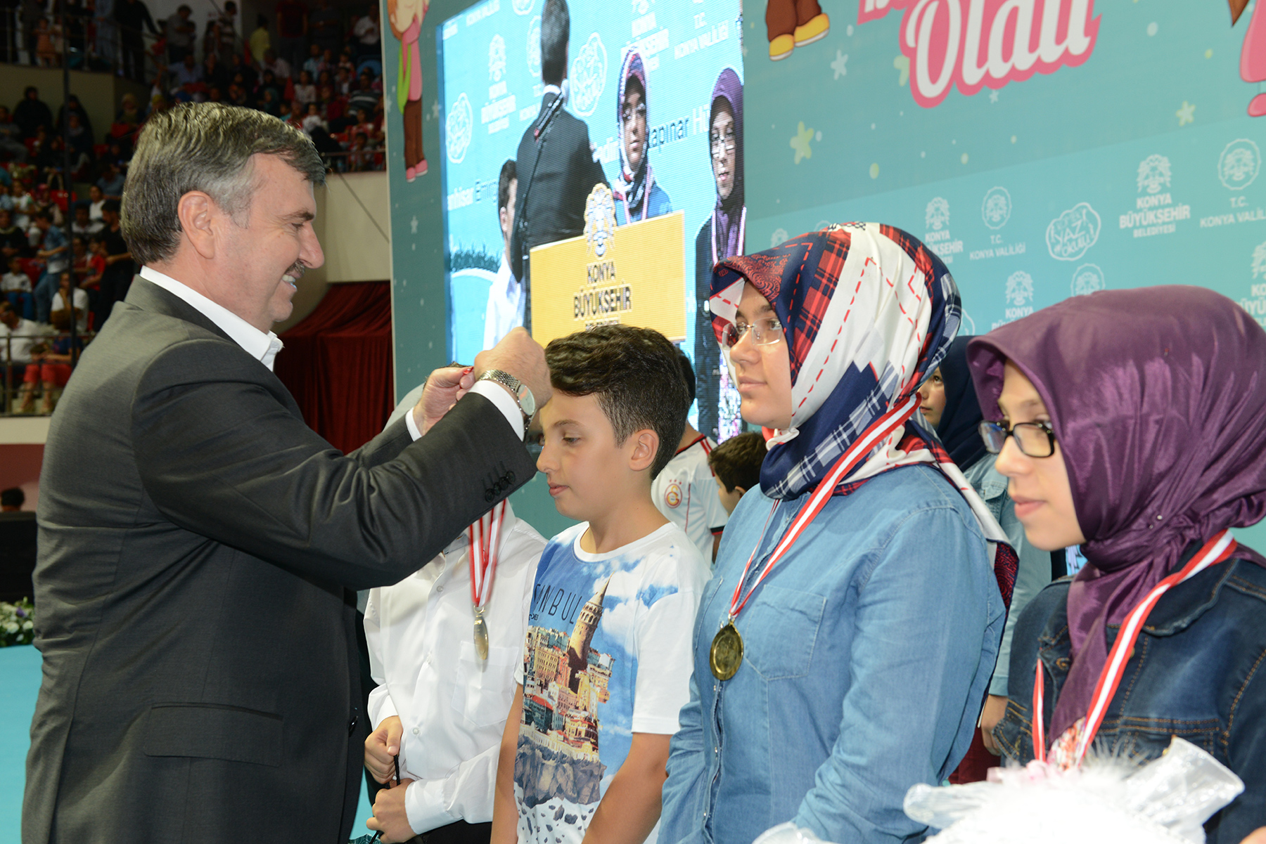 KOMEK Yaz Okulu'ndan Muhteşem Final Gecesi
