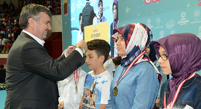 KOMEK Yaz Okulu'ndan Muhteşem Final Gecesi