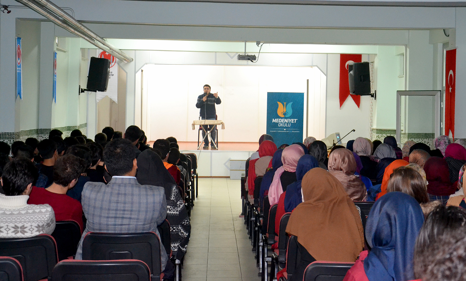 40 Eğitimci ve Yazar Öğrencilerle Buluşuyor