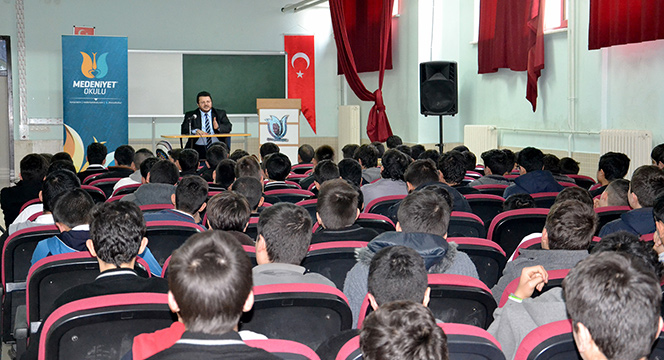 40 Eğitimci ve Yazar Öğrencilerle Buluşuyor