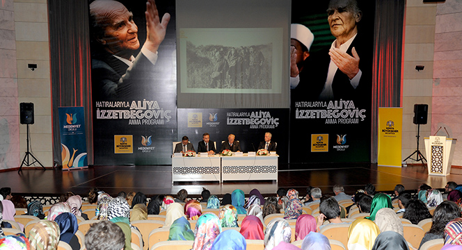 Bilge Kral Aliya İzzetbegoviç Konya'da Anıldı