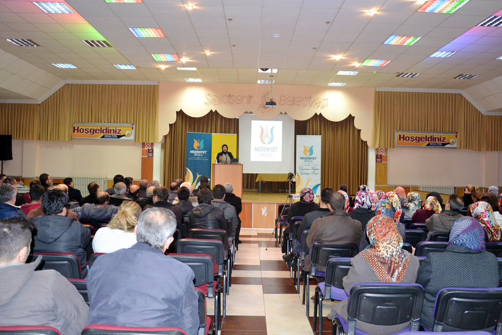 Aile Seminerlerine Yoğun İlgi
