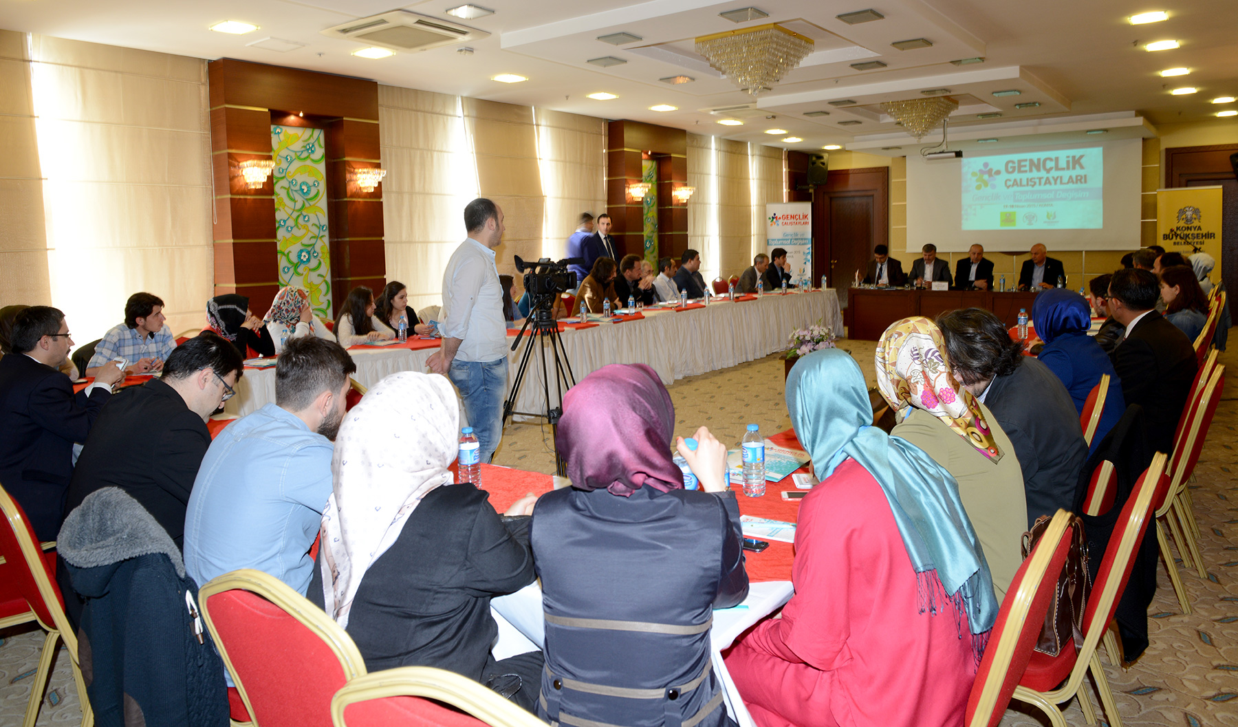 Başkan Akyürek, 'Gençlik ve Toplumsal Değişim' Çalıştayına Katıldı