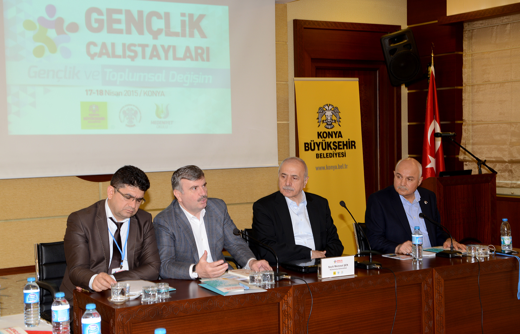 Başkan Akyürek, 'Gençlik ve Toplumsal Değişim' Çalıştayına Katıldı