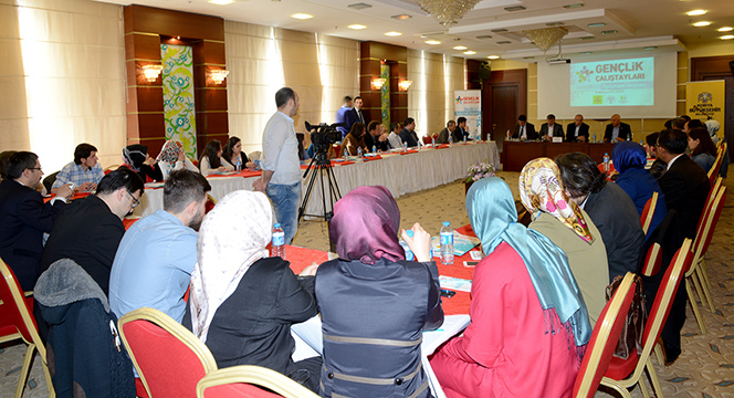 Başkan Akyürek, 'Gençlik ve Toplumsal Değişim' Çalıştayına Katıldı
