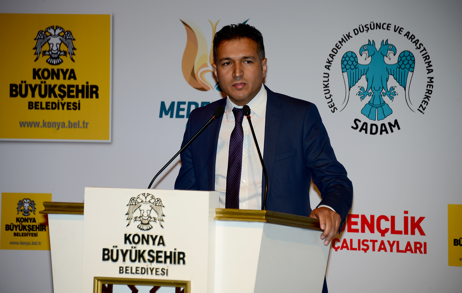 Gençlik Çalıştayında 'Gençlik ve Toplumsal Değişim' Konuşuluyor