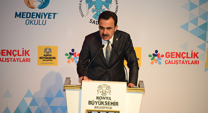 Gençlik Çalıştayında 'Gençlik ve Toplumsal Değişim' Konuşuluyor