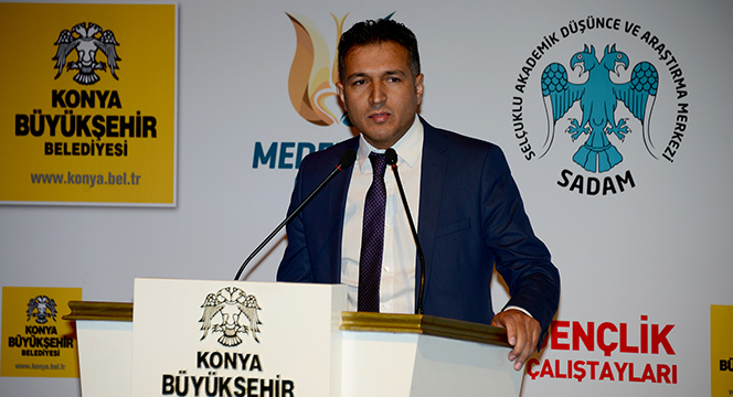 Gençlik Çalıştayında 'Gençlik ve Toplumsal Değişim' Konuşuluyor