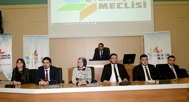 Gençler Büyük Türkiye Hedefine Katkı Yapıyor