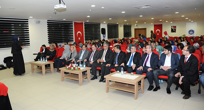 Öğrencilere Değerlerin İnsan Psikolojisindeki Yeri Anlatıldı