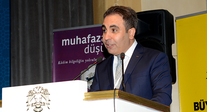  'İslam Medeniyetinin Yeniden İhyasına İhtiyaç Var'
