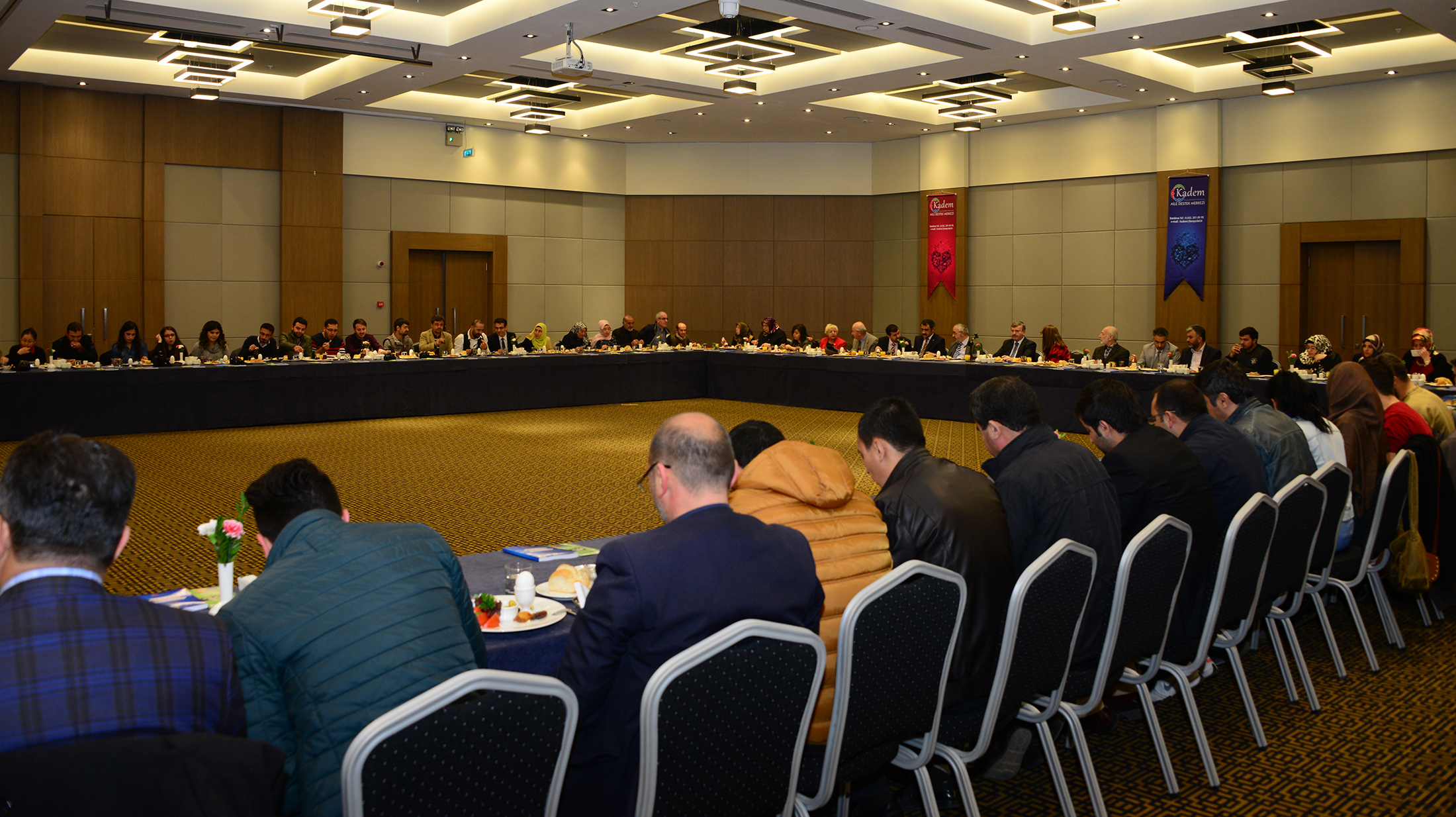 Aile İçi Şiddet Bitirilmeden Toplumsal Huzur Sağlanamaz