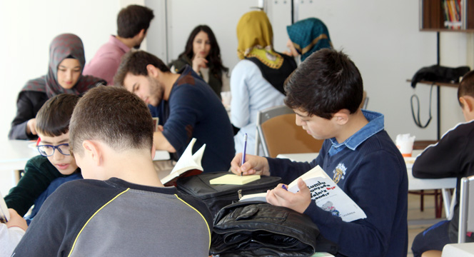 'Kitap Sizden Çay Bizden' Etkinliği Düzenledi