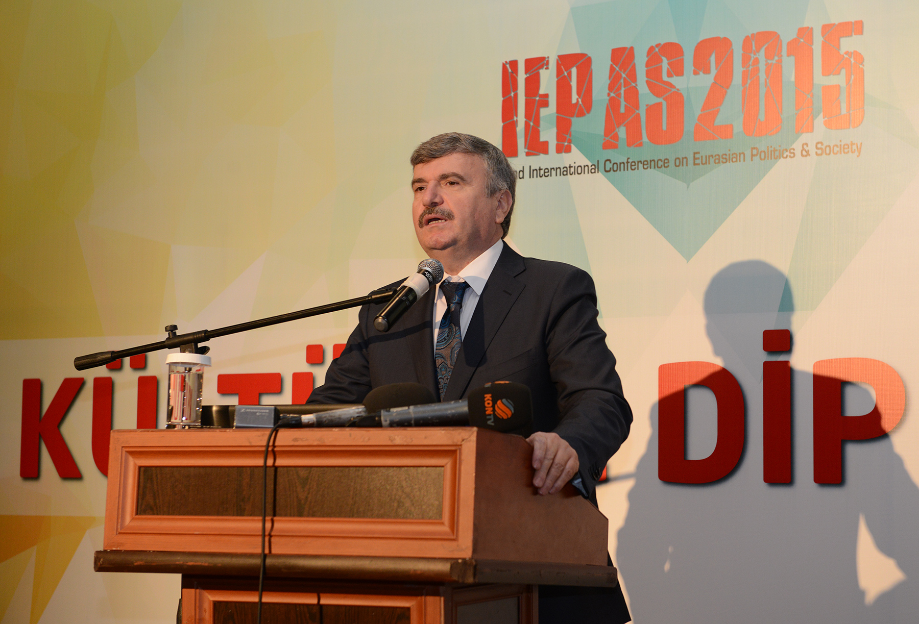Akademisyenler Kültürel Diplomasiyi Konuşuyor