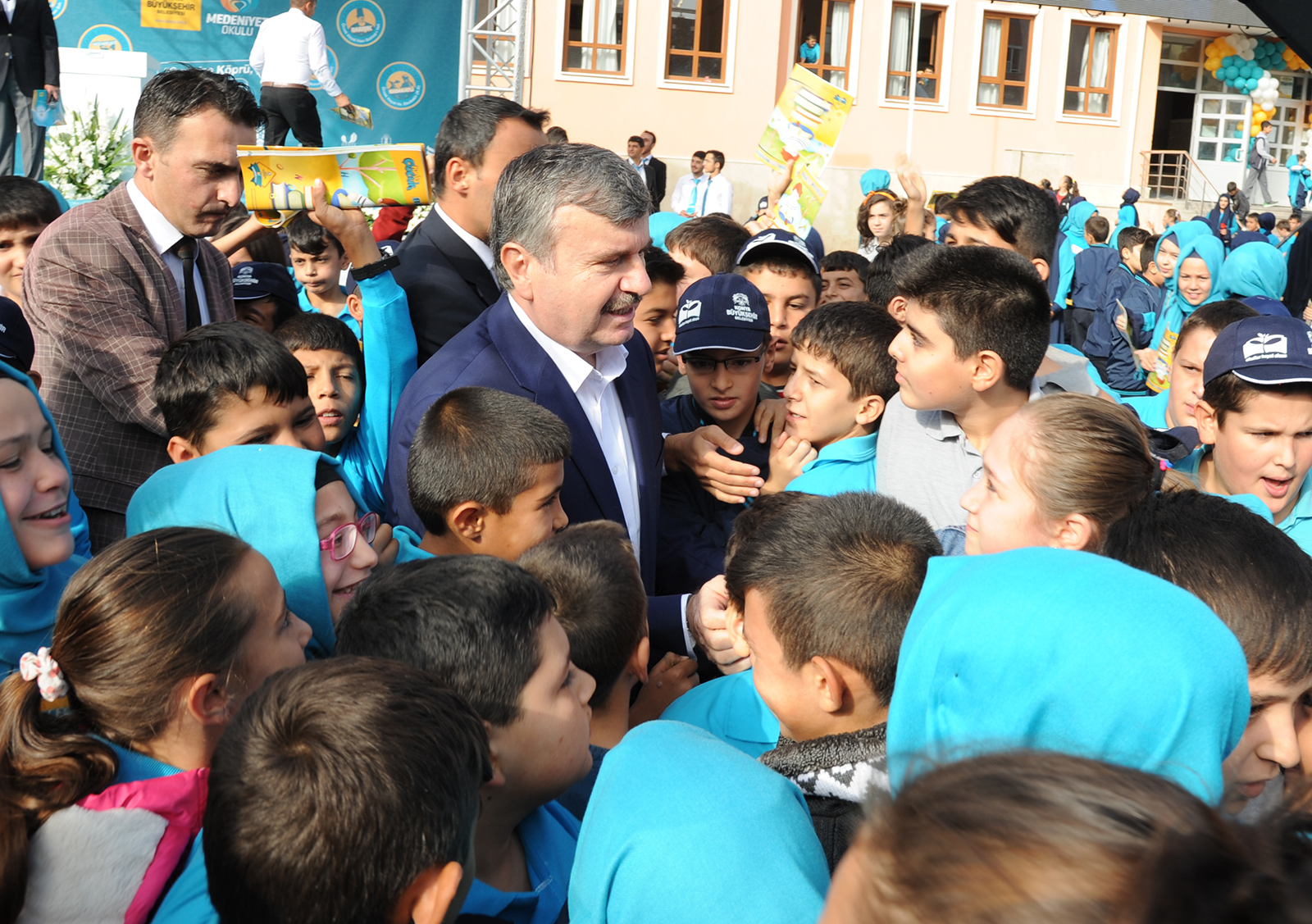 Medeniyet Okulu Bu Yıl Da Tüm Şehri Saracak