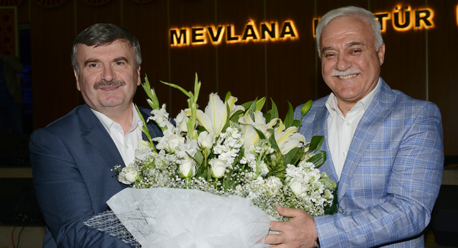 Mutlu Aile Konusunda Dünyaya Örnek Olmalıyız