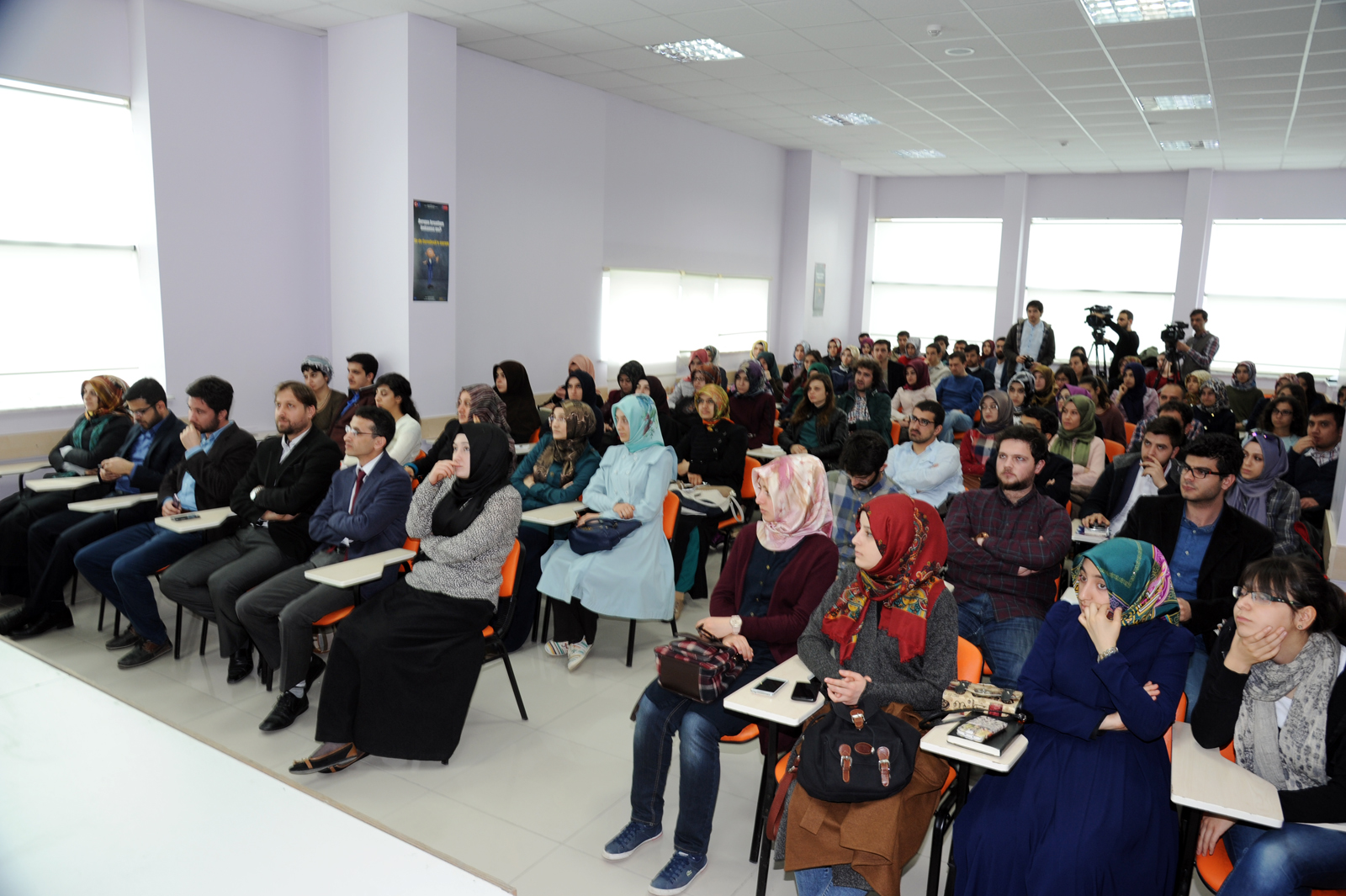 Popüler kültür Aile Okulu Seminerlerinde anlatıldı