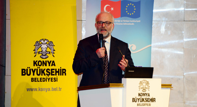 Popüler kültür Aile Okulu Seminerlerinde anlatıldı
