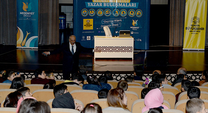 Ortaokul Öğrencileri Yazarlarla Buluşuyor