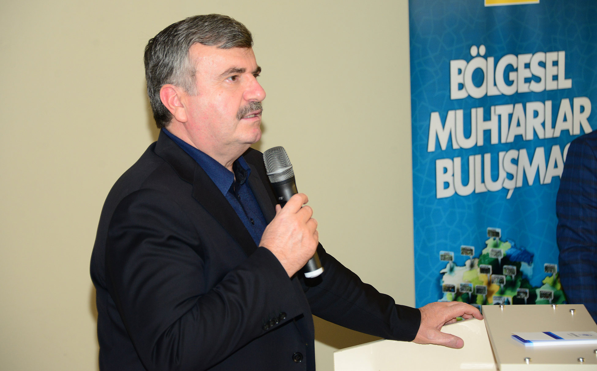 Muhtarlarla Bölgesel Eğitim ve İstişare Toplantıları Başladı