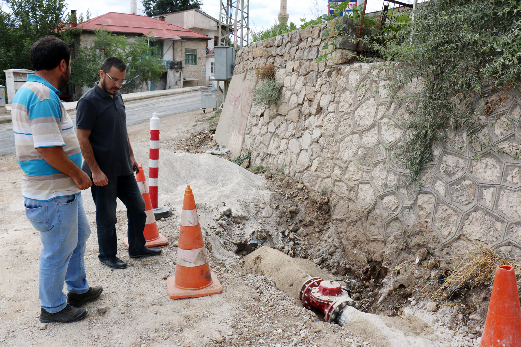 Bozkır'da Su Şebekesi Yenileniyor