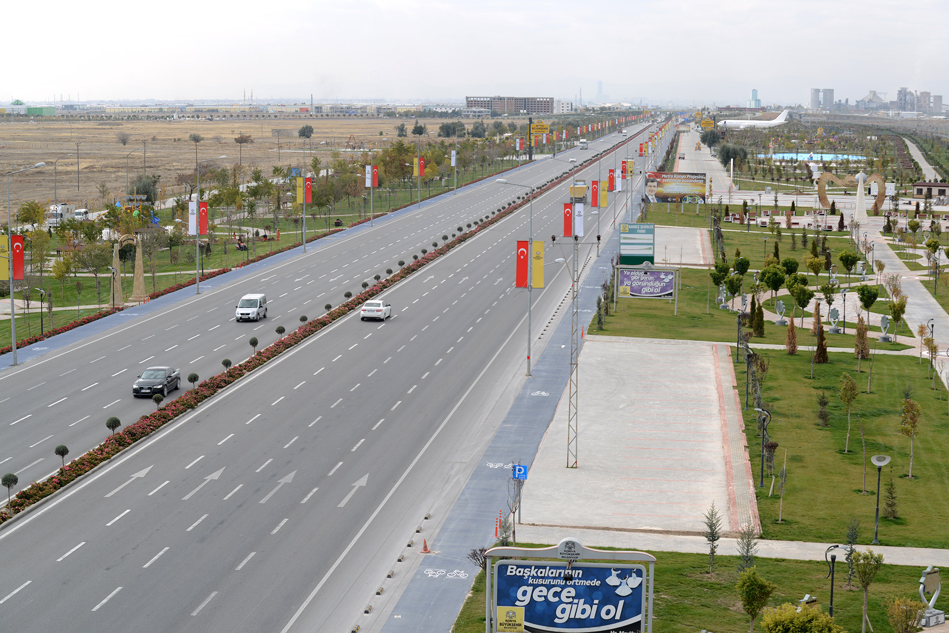 Büyükşehir'den Ankara Yolu'na Muhteşem Parklar