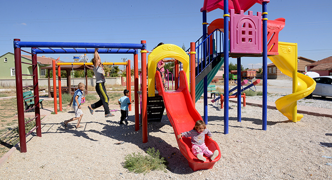Büyükşehir'den 328 Mahalleye Park