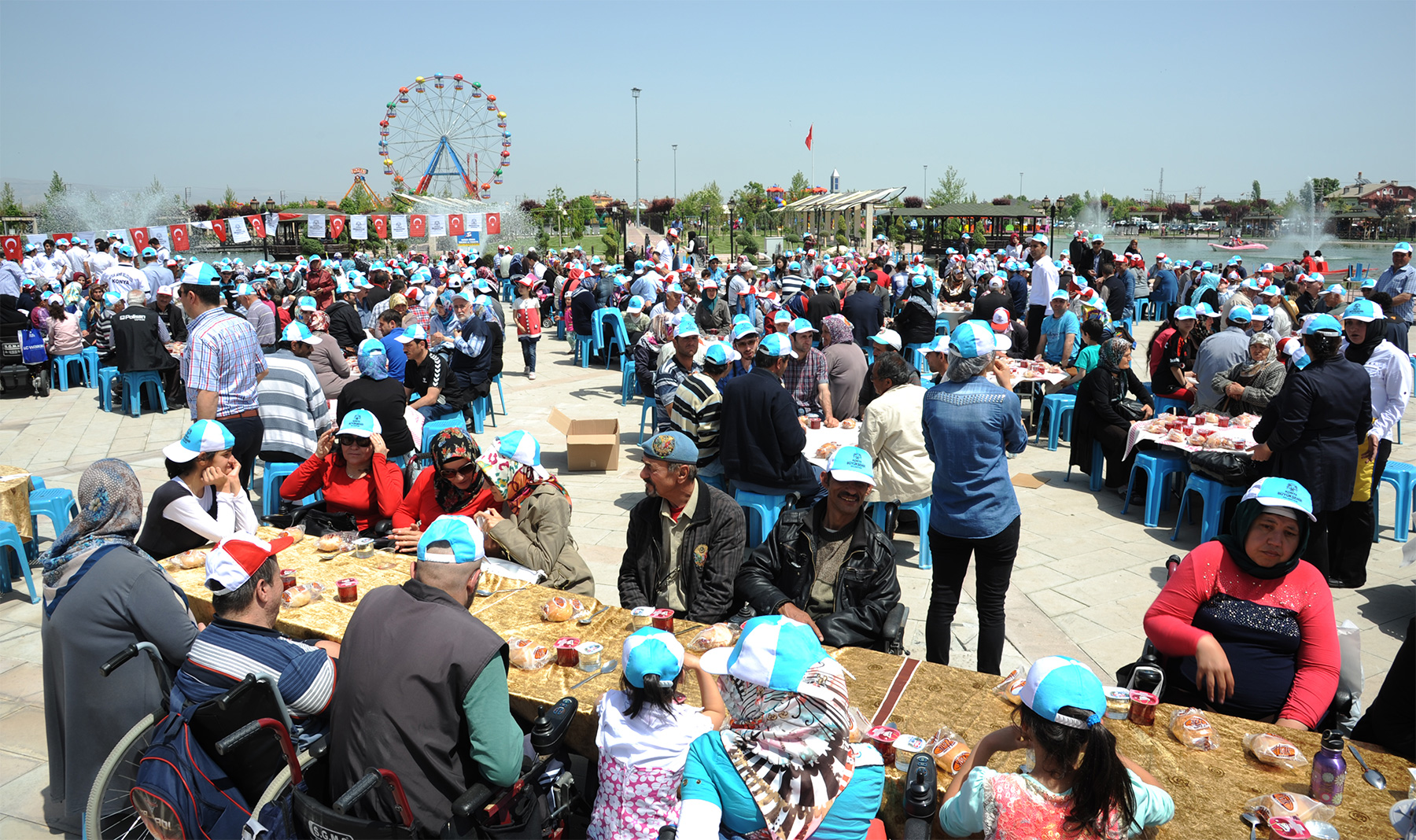 Başkan Akyürek, Engellilerle Piknikte Buluştu