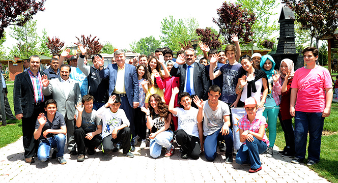 Başkan Akyürek, Engellilerle Piknikte Buluştu