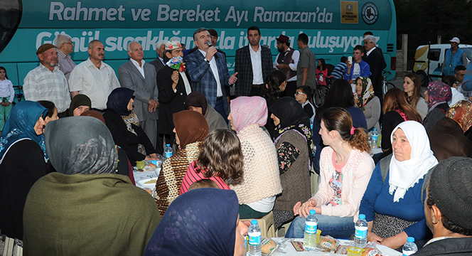 İftarlarda 100 Bin Kişiyle Buluştuk