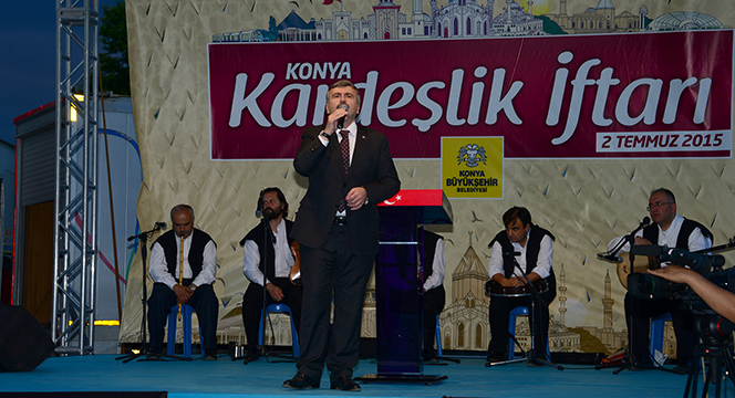 Binlerce Yetimle Mevlana Gölgesinde İftar