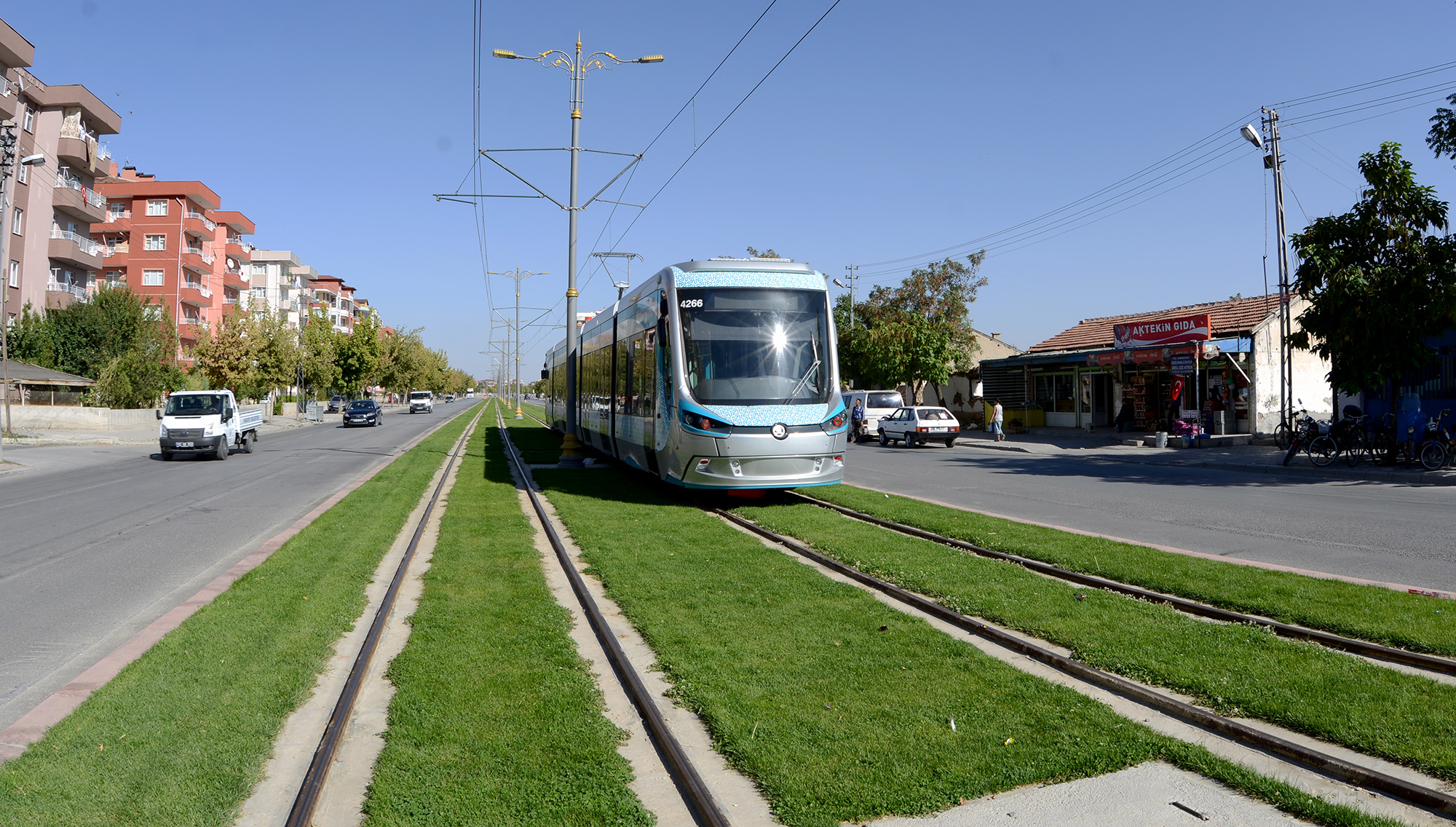 Adliye ve Selçuk Üniversitesi Hatlarında Tramvay Seferleri Başladı