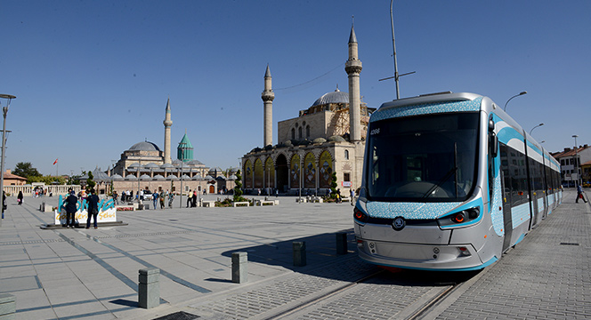 Adliye ve Selçuk Üniversitesi Hatlarında Tramvay Seferleri Başladı