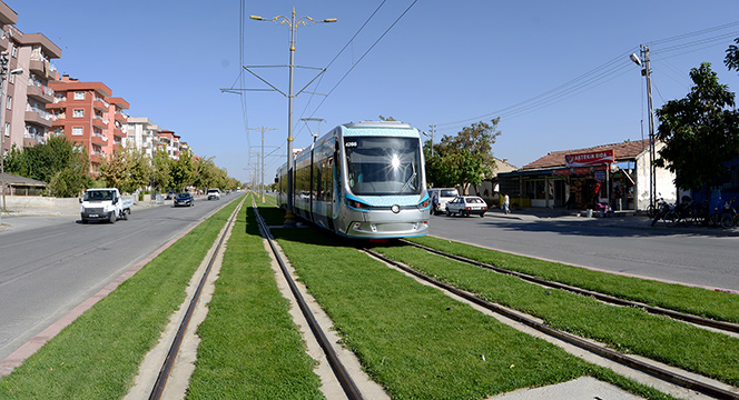 Adliye ve Selçuk Üniversitesi Hatlarında Tramvay Seferleri Başladı