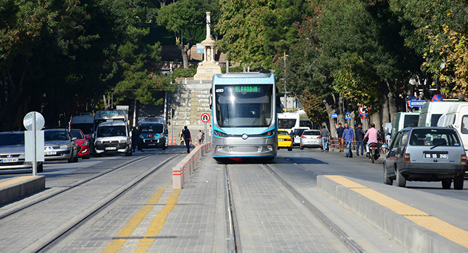Türkiye'nin İlk Katanersiz Tramvayları Konya'da