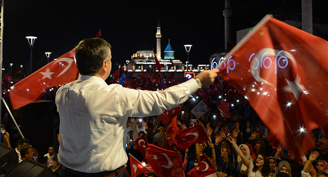 Millet Tek Yürek Oldu Meydanlarda Gücünü Gösterdi