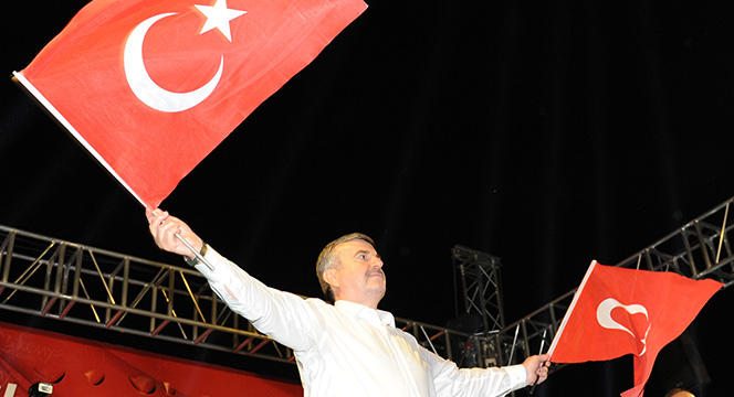 Millet Tek Yürek Oldu Meydanlarda Gücünü Gösterdi