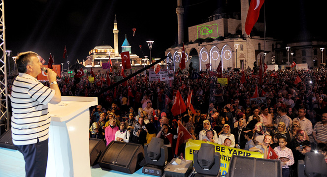 Başkomutanımız Gibi Dik Duracağız