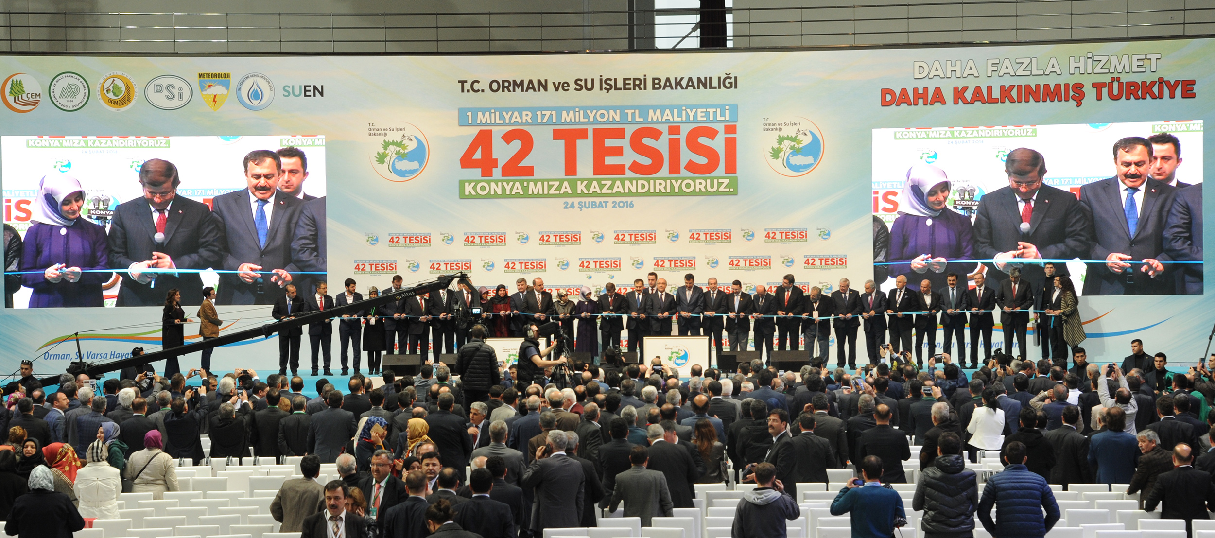 Başbakan Ahmet Davutoğlu: Konya'nın Taşına Toprağına Aşığız