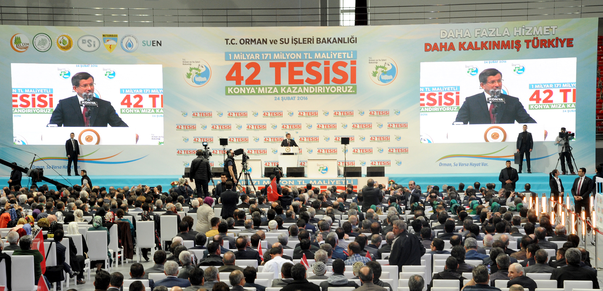 Başbakan Ahmet Davutoğlu: Konya'nın Taşına Toprağına Aşığız